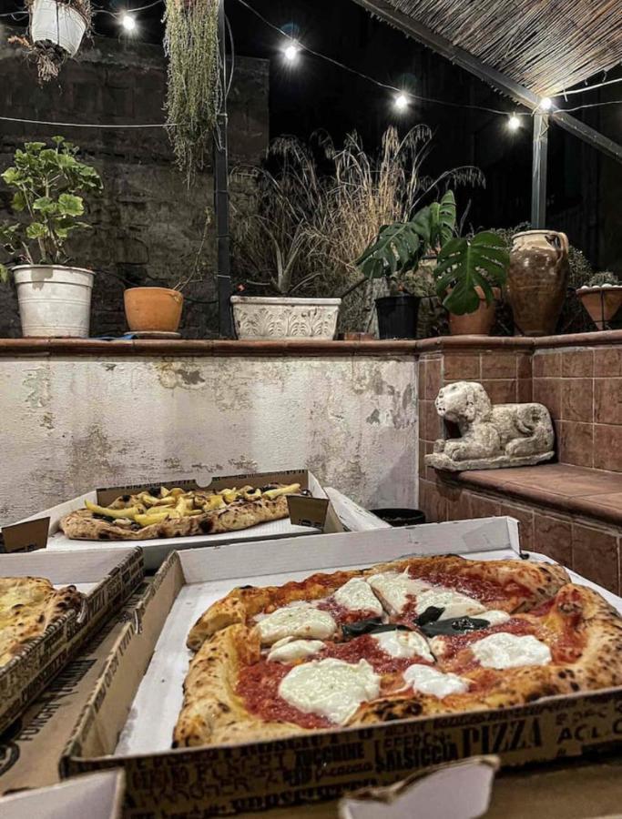 Appartamento In Pieno Centro Storico Con Terrazzo “O'Vicariello” Neapol Zewnętrze zdjęcie
